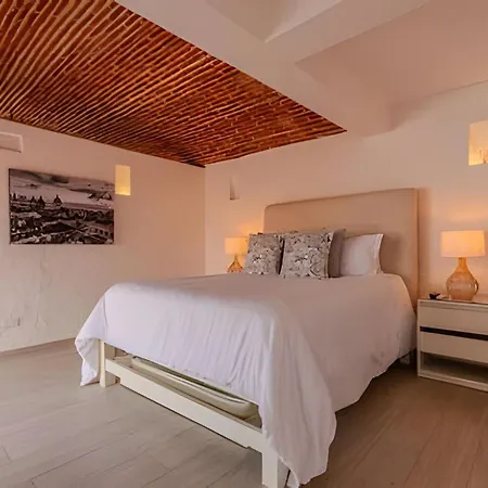 Casa Bóvedas - Paraíso De 5 *